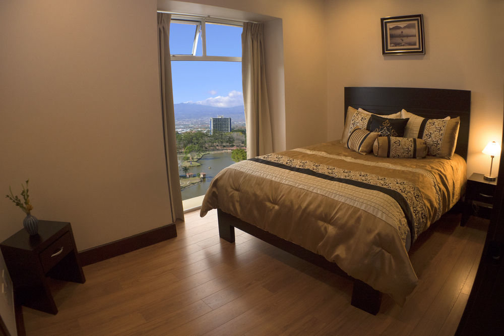 Torres Del Lago Suites And Apartments San José Exteriér fotografie
