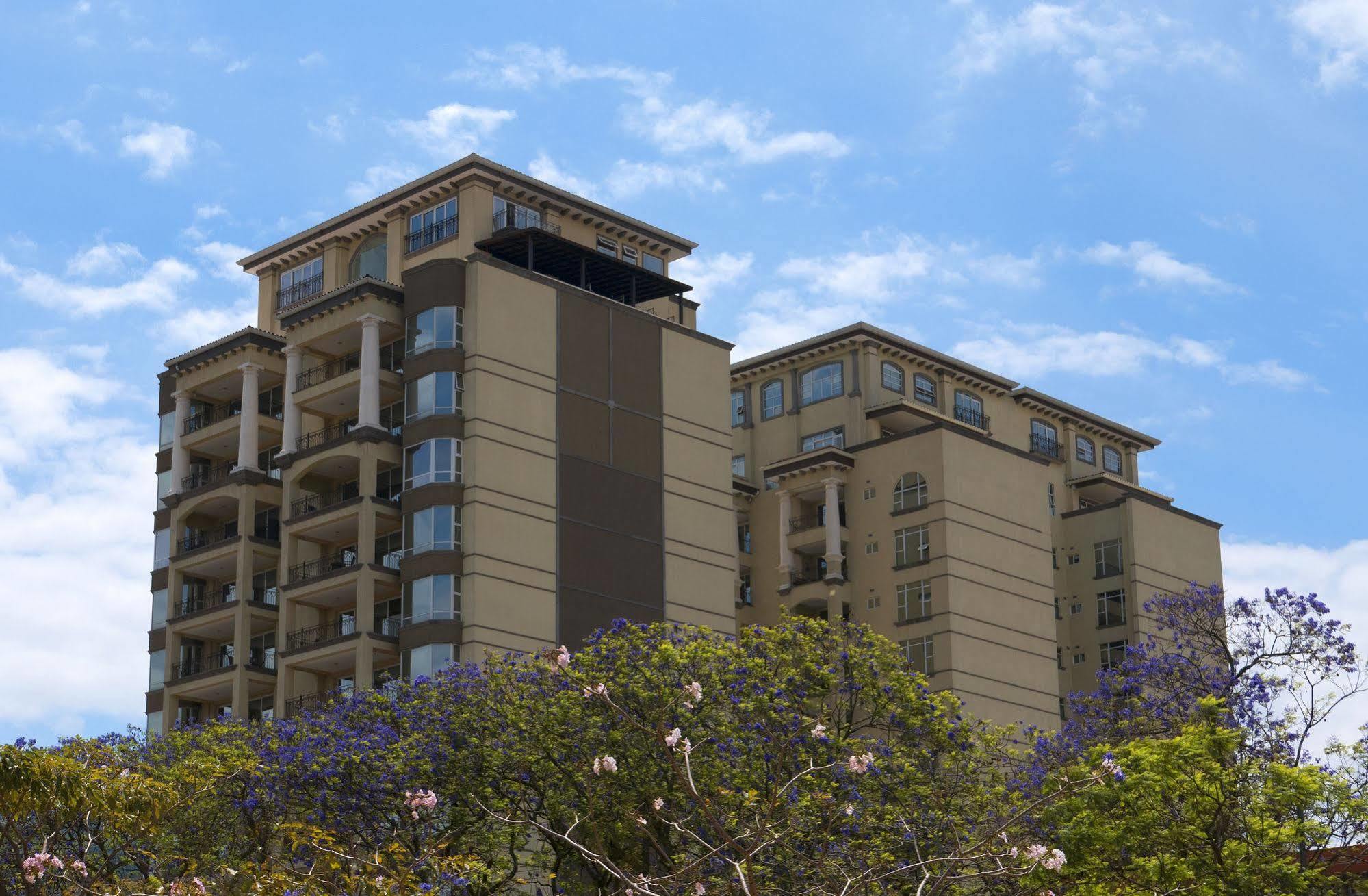 Torres Del Lago Suites And Apartments San José Exteriér fotografie