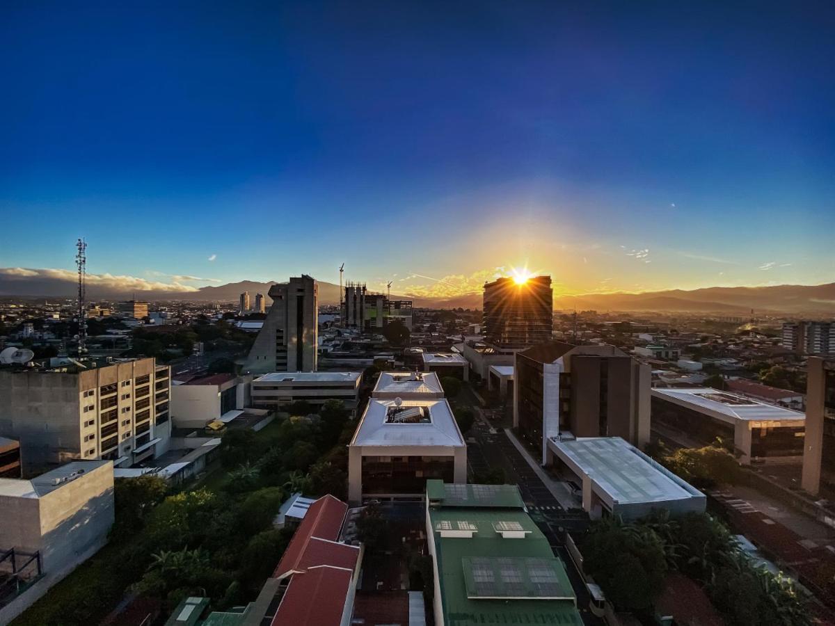 Torres Del Lago Suites And Apartments San José Exteriér fotografie
