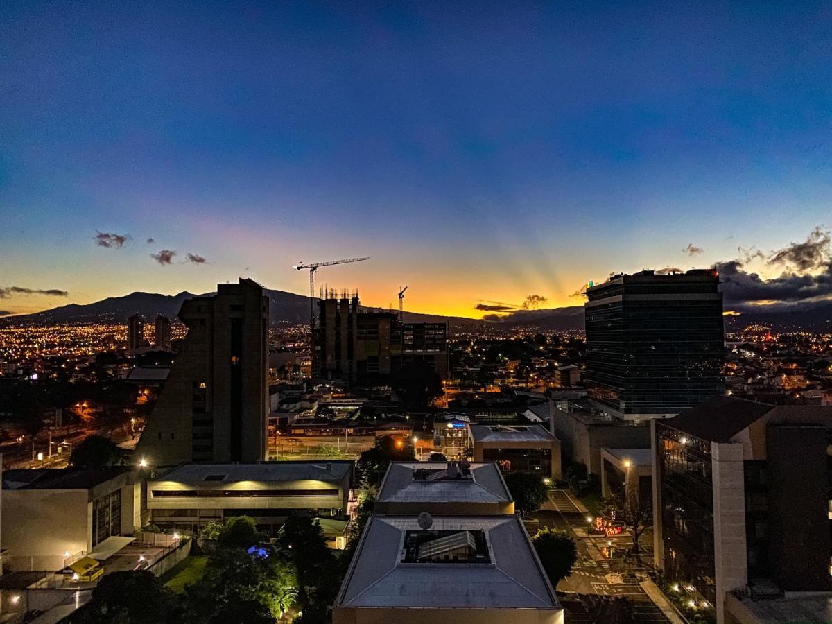 Torres Del Lago Suites And Apartments San José Exteriér fotografie
