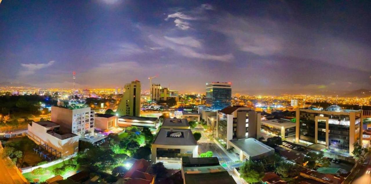 Torres Del Lago Suites And Apartments San José Exteriér fotografie